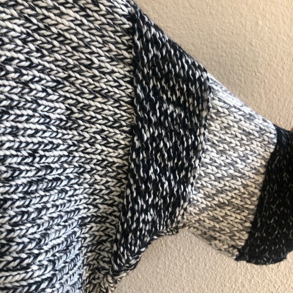 Chico's Cardigan Womens Colorblock Dolman Sleeve Chunky Knit Button Sweater Sz 1 - Picture 10 of 10